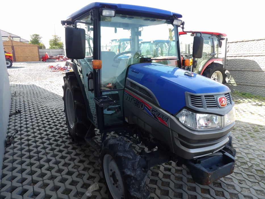 Iseki GEAS AT 280 28KM klima  ZAREJESTROWANY traktor ogrodniczy Kubota