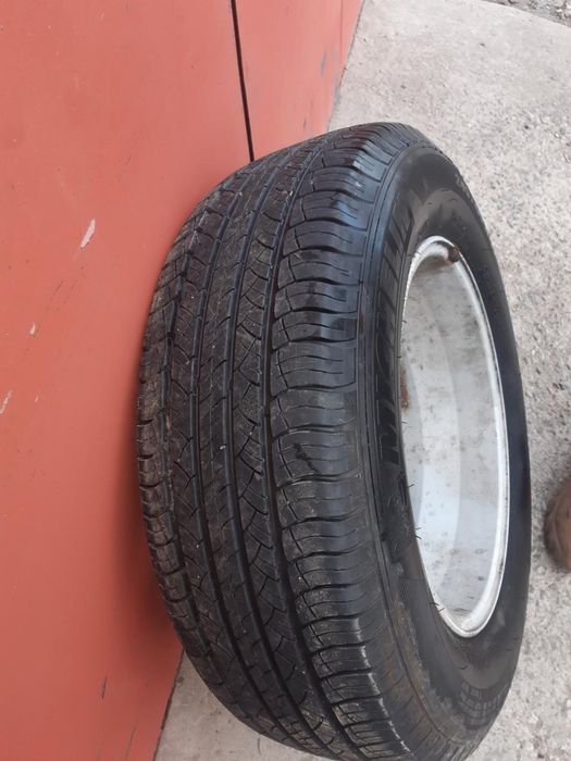 Шини, диски kia sorento R17 7J*7/ /5*139.7/ /45/ /95.3 Б/В