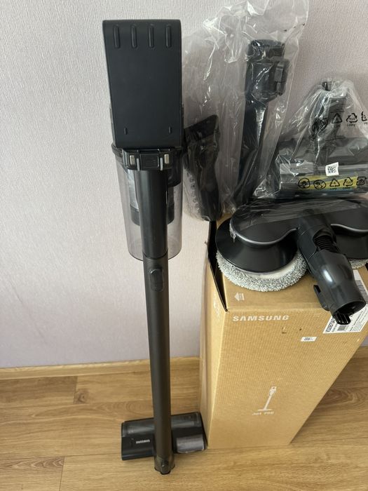 Акумуляторний миючий пилесос Samsung Jet 75E