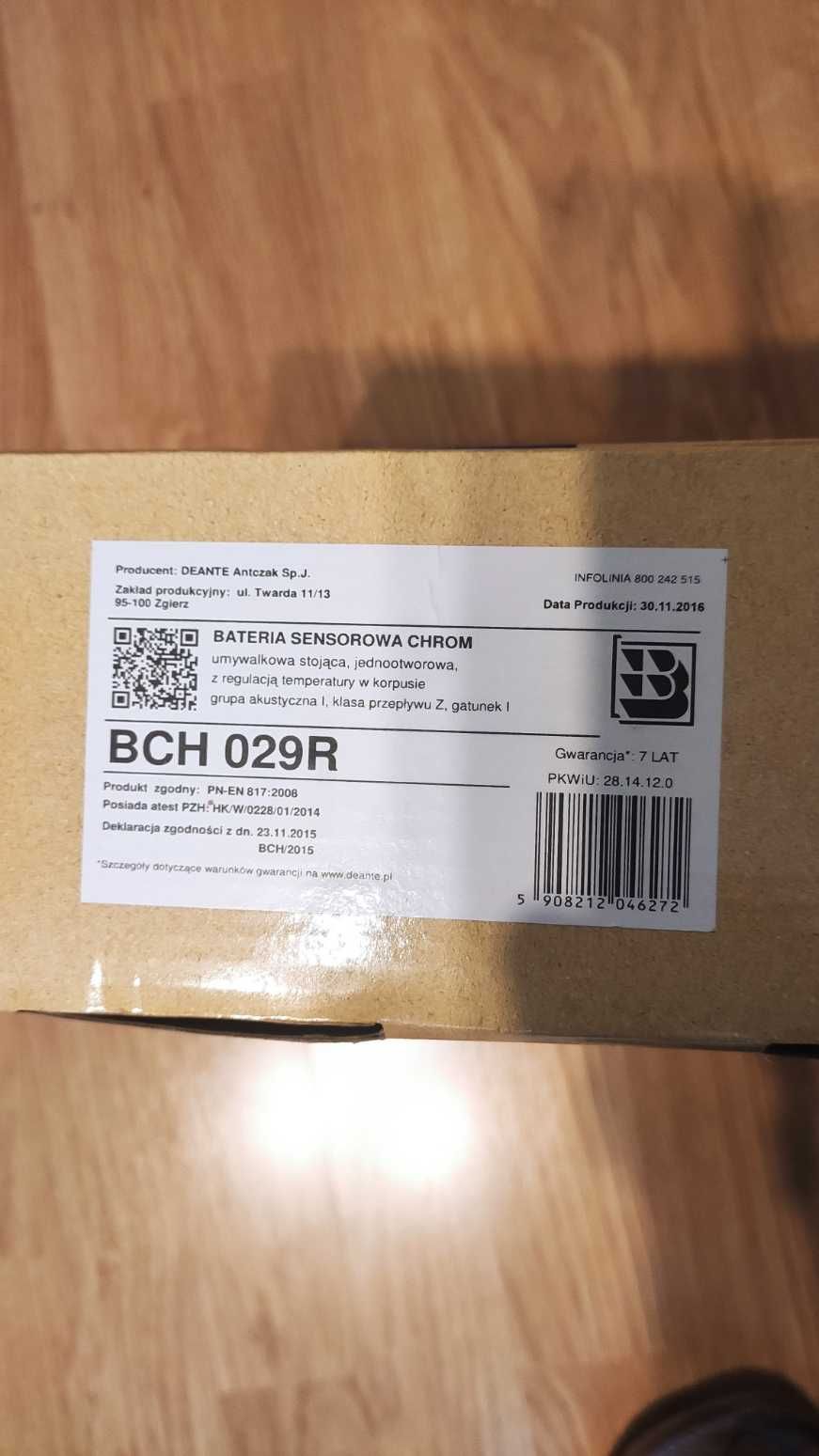 Bateria umywalkowa bezdotykowa z regulacją temperatury - 4xAA BCH029R