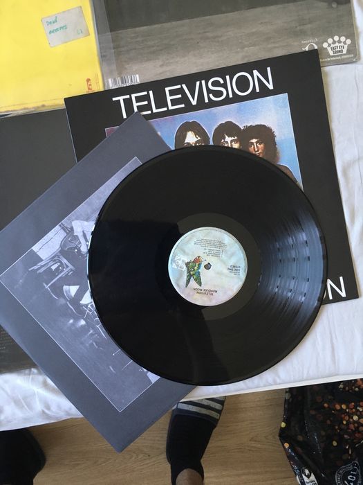 VINIS ROCK novos e usados