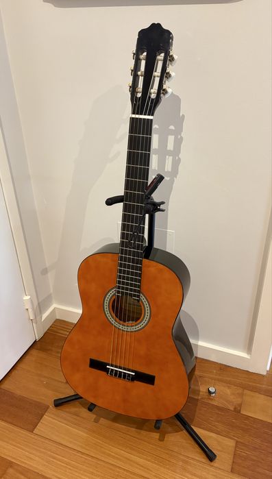 Guitarra classica + Saco + Suporte + afinador digital