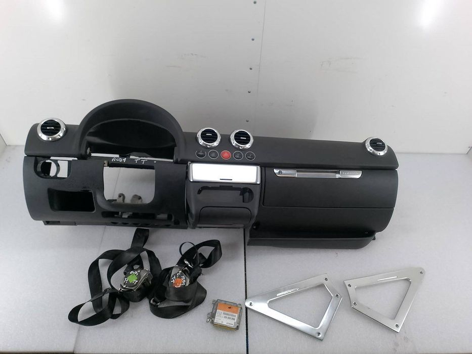 DESKA ROZDZIELCZA,KONSOLA PODUSZKI SENSOR PASY AUDI TT 8N3