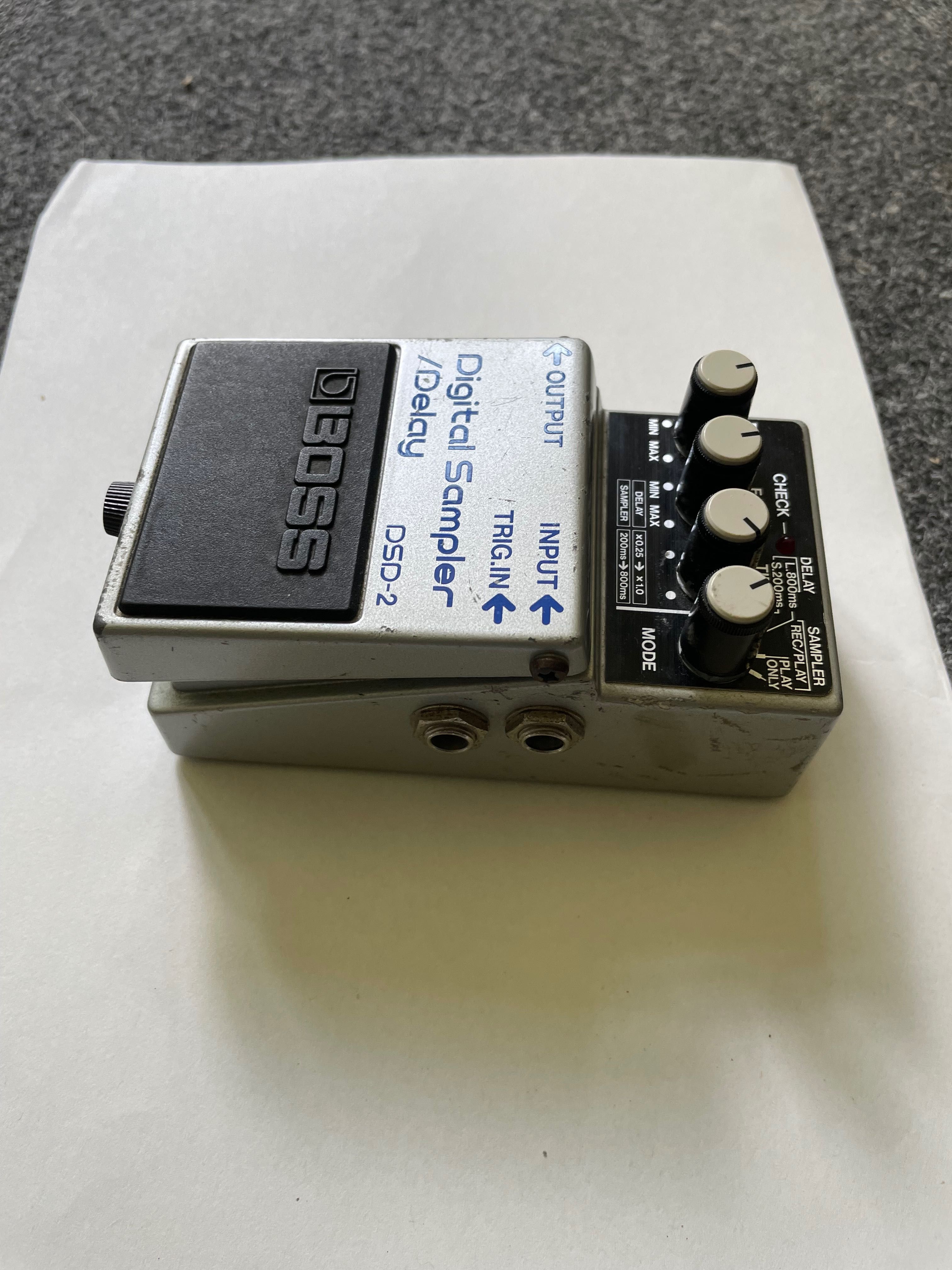 Boss DSD-2 digital sampler Delay