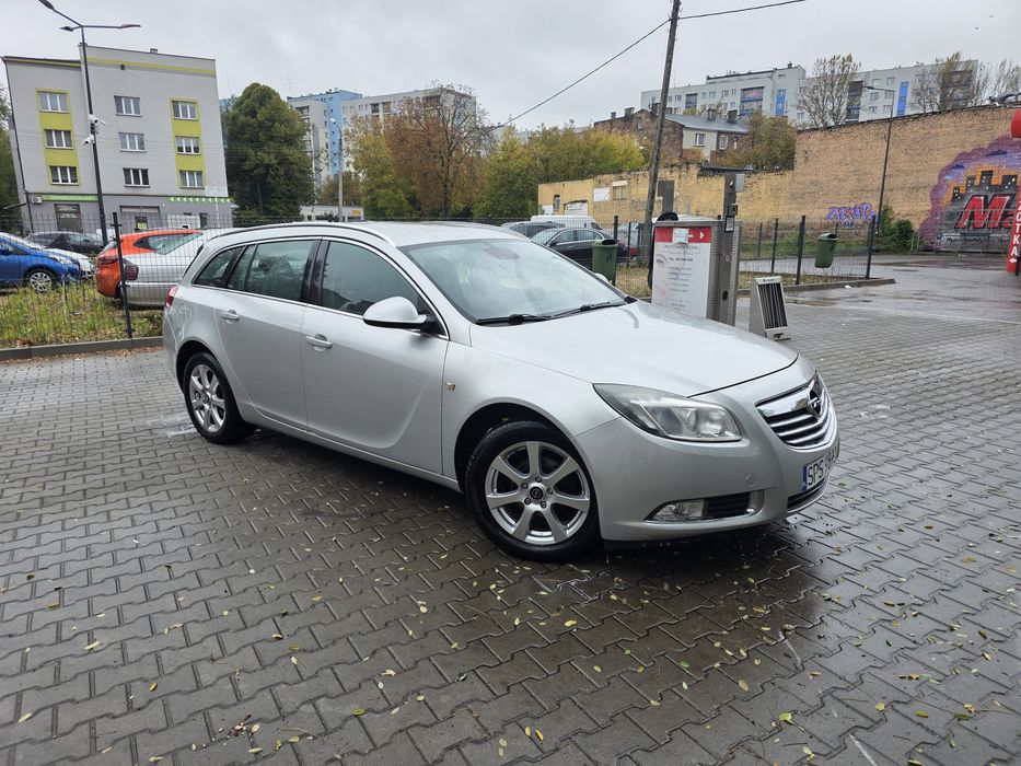 Sprzedam opel insignia w bardzo dobrym stanie