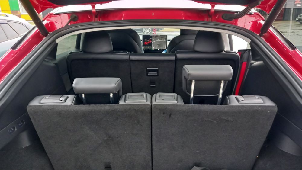 Tesla Model Y 2021, Dual motor, 82kW