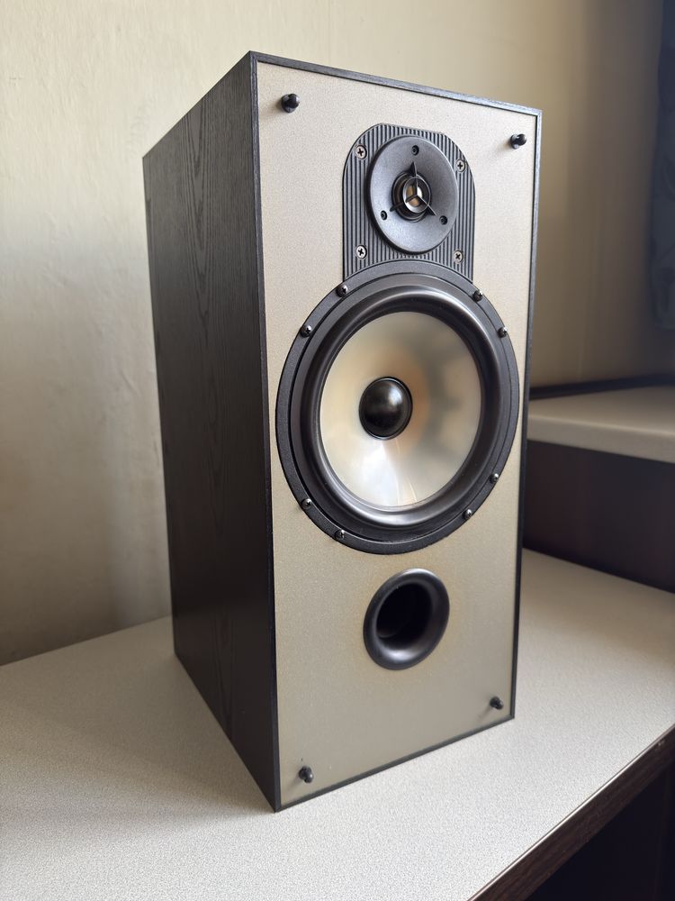 Paradigm Monitor 3