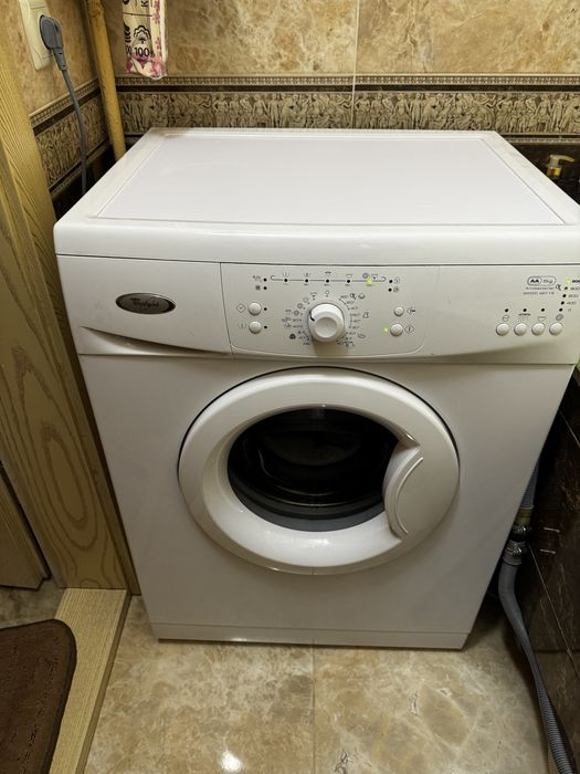 Пральна машинка Wirpool