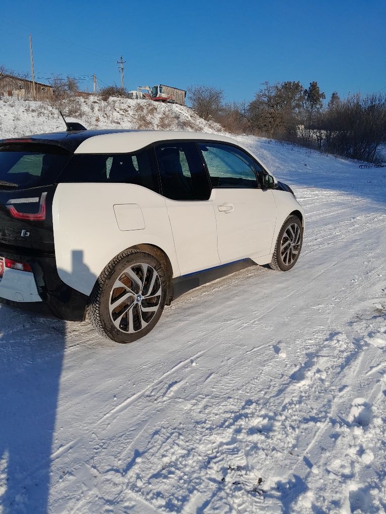 BMW i3 електро машина