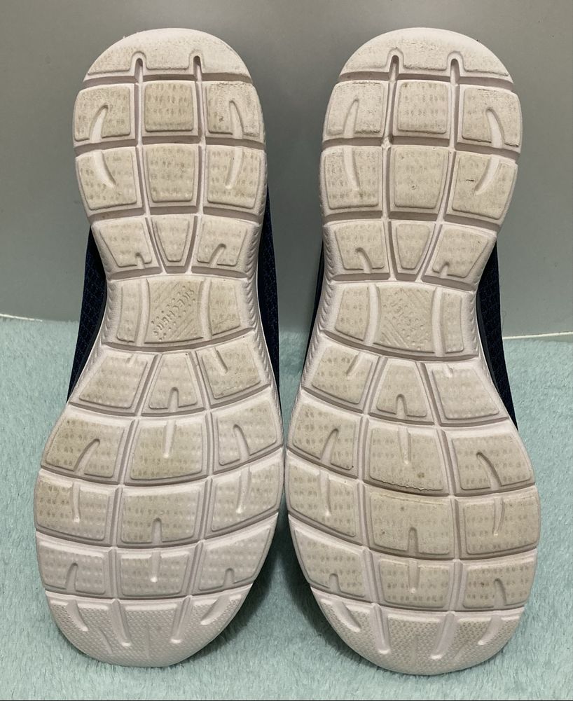 Сліпони Skechers Summits - Swift Step кросівки. Розмір 40 (27 см)