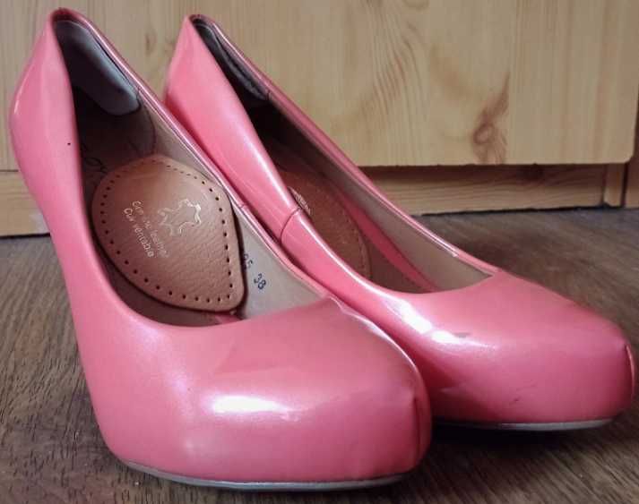 Lakierowane koralowe czółenka gruby obcas r.38 Floyd by Smith