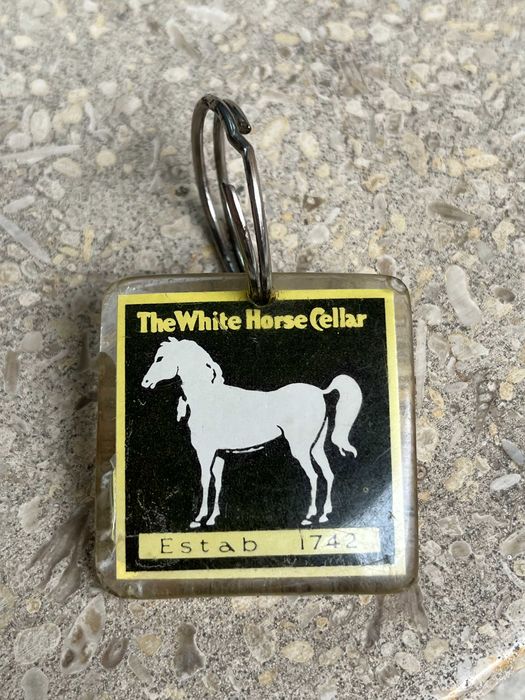 Porta-Chaves Vintade "White Horse"