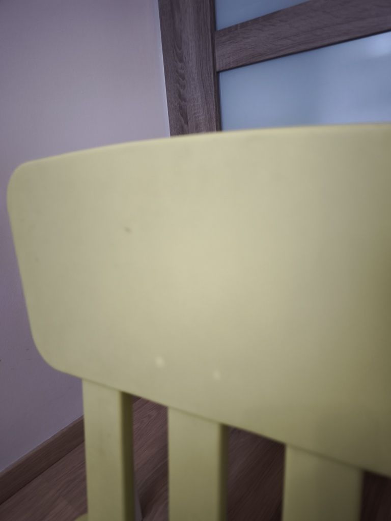 Biurko dla dzieci plus 2 krzesła Ikea