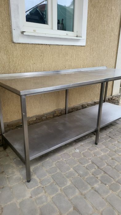 Стіл з нержавійки