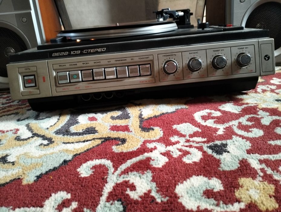 Проигрыватель виниловый Вега 109 м