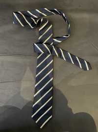 Męski krawat w bardzo dobrym stanie