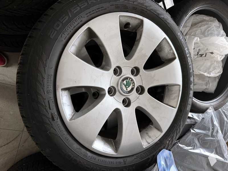 Koła VW/SKODA/AUDI FELGI ALUMINIOWE 16 5X112 opony zima 205/55R16