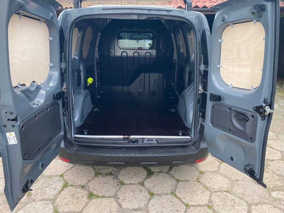 Renault Express Van Podłoga ze sklejki 9mm Wysyłka Gratis !
