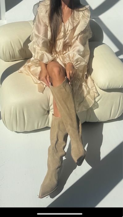 Козаки замшеві  беж світлі натуральні