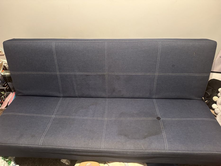 Oddam kanape za darmo