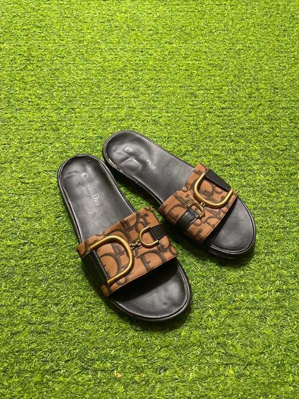 Klapki Christian Dior