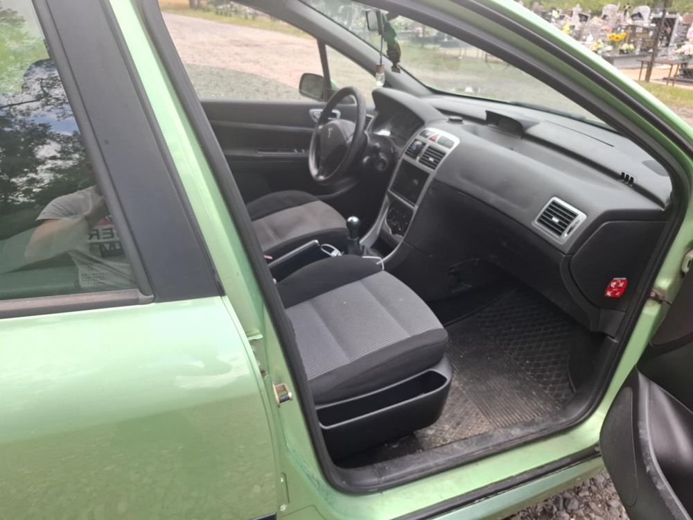 Peugeot 307  2004 rok  2,0 diesel