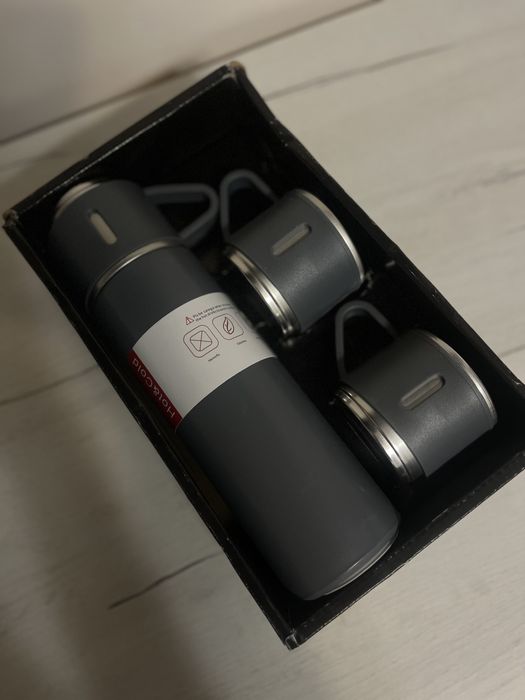 Термос из нержавеющей стали