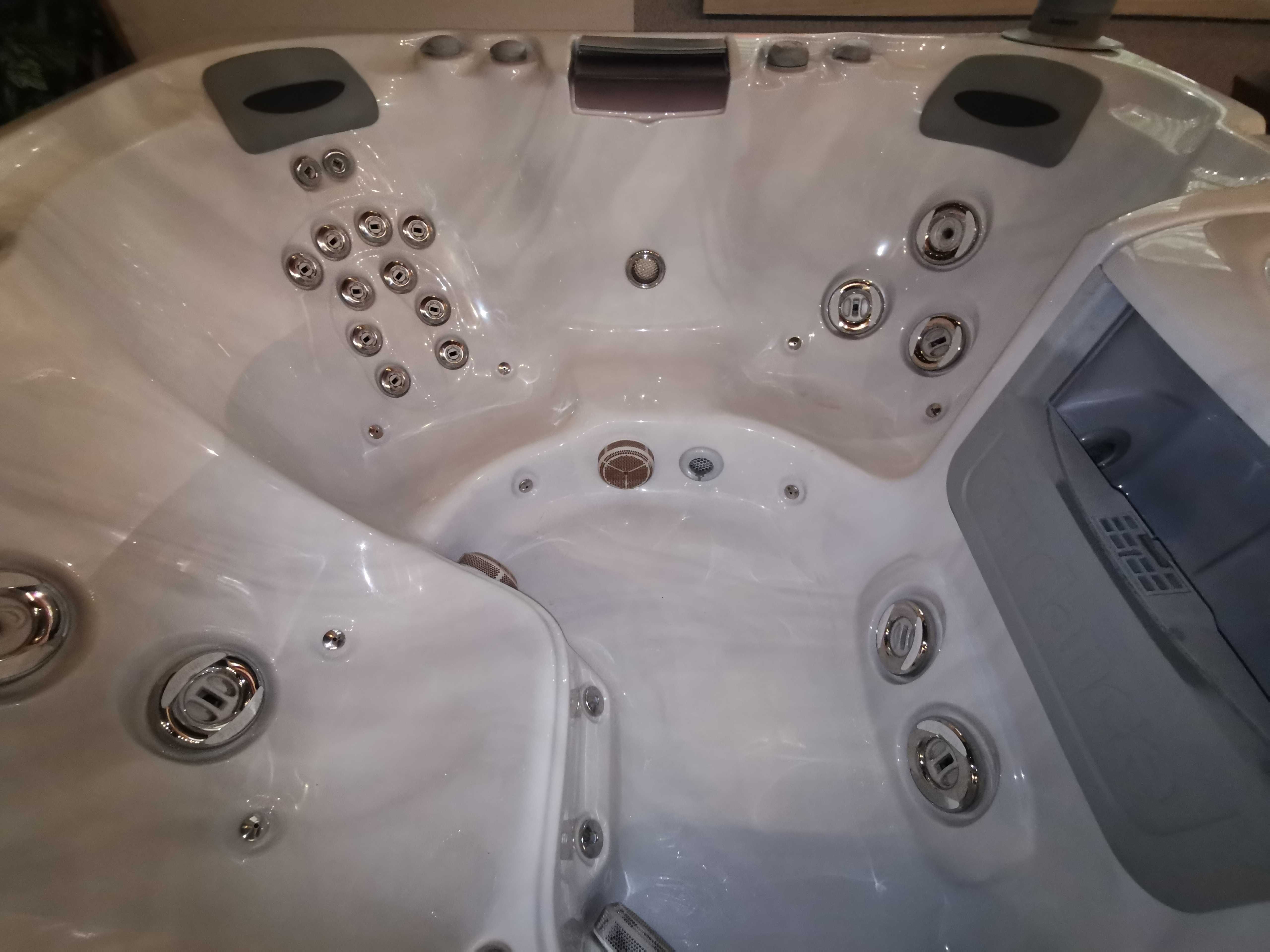 Jaccuzi jakuzi SPA basen całoroczny zimowe SUNDANCE CAMEO po SERWISIE