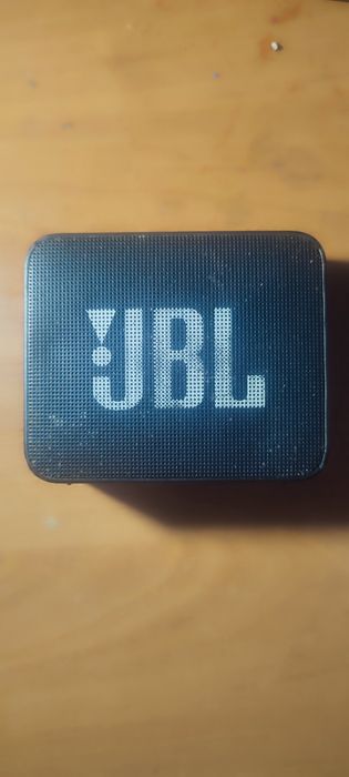 Glosnik JBL w pelni sprawny