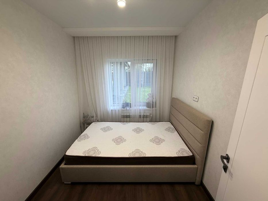 Будинок з євроремонтом у Полтаві, 107 м², 3 кімнати та кухня-студія