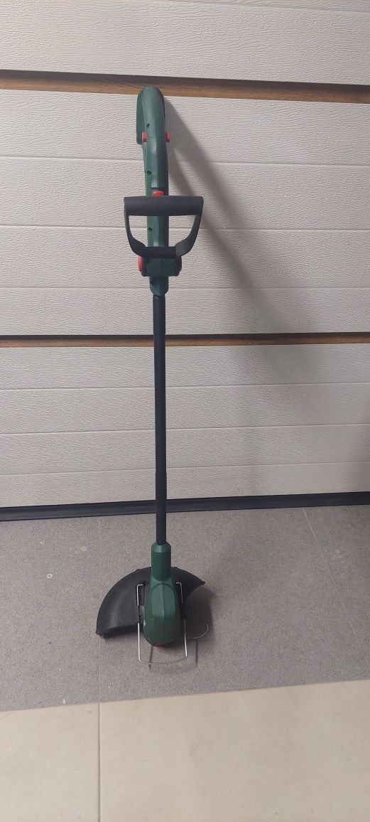 Podkaszarka akumulatorowa 26 cm EASYGRASSCUT 18V-26 BOSCH (korpus)