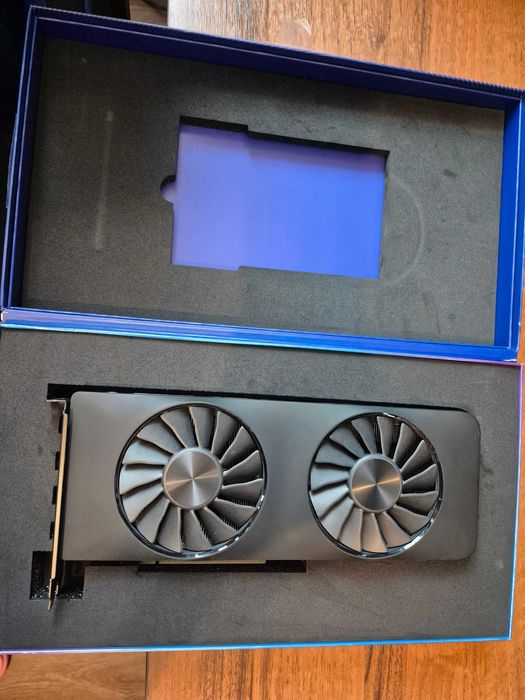 Відеокарта Intel Arc A750