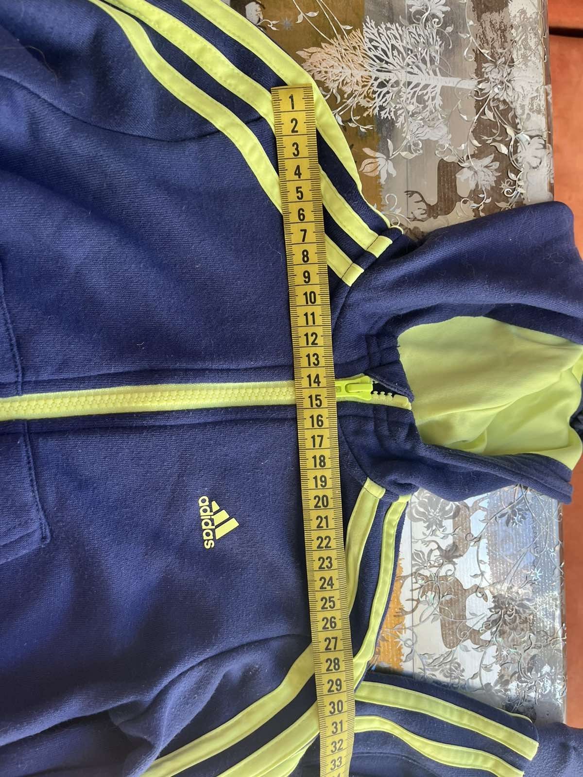 Продам оригинал костюм    adidas