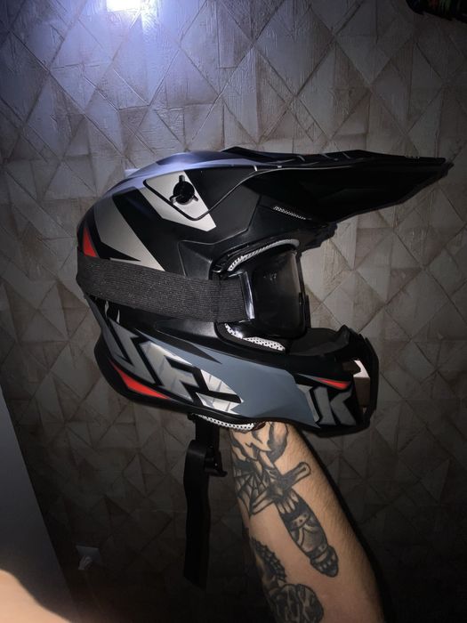 Продам шлом