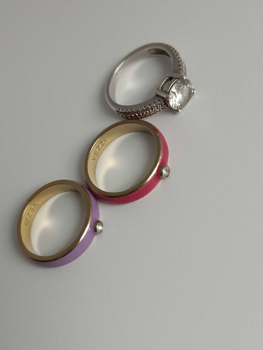 Pierścionki z cyrkoniami