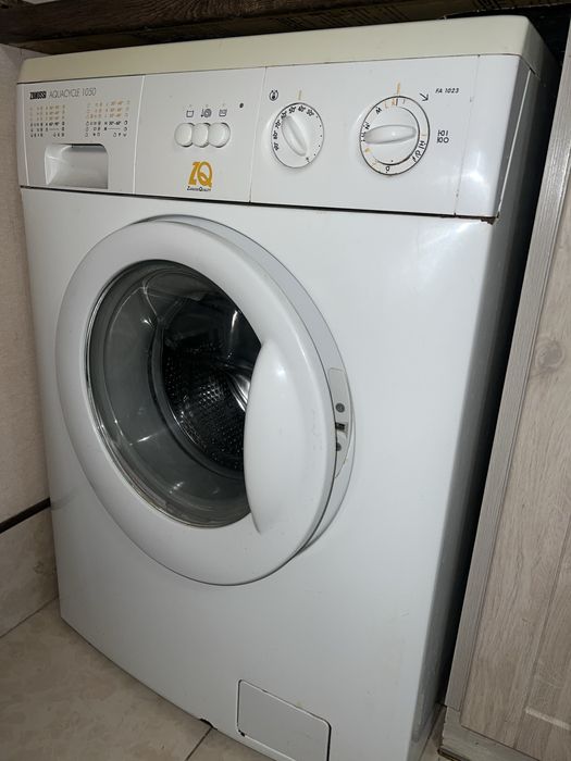 Пральна машинка ZANUSSI