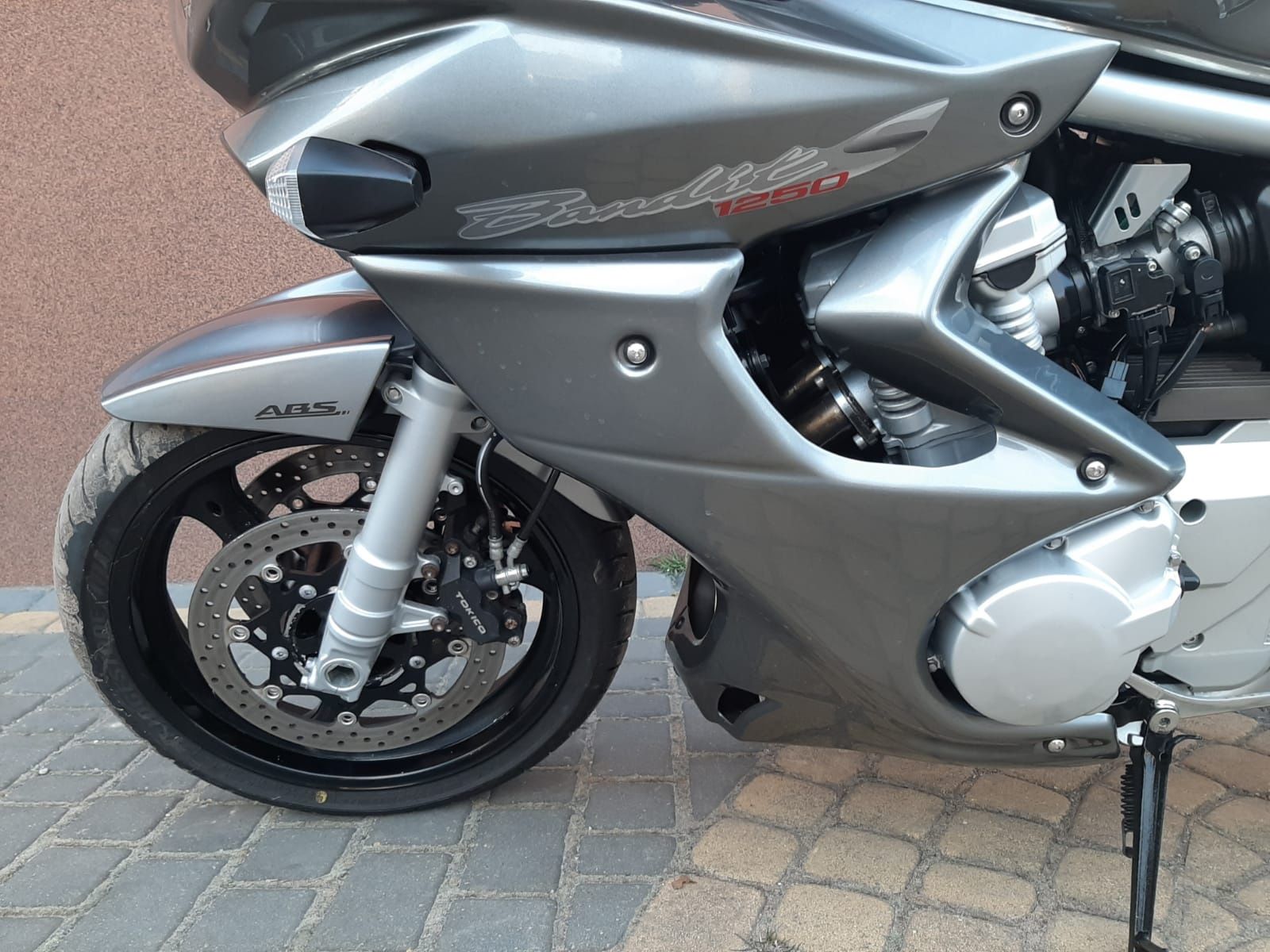 Suzuki GSF 1250 Bandit wersja GT