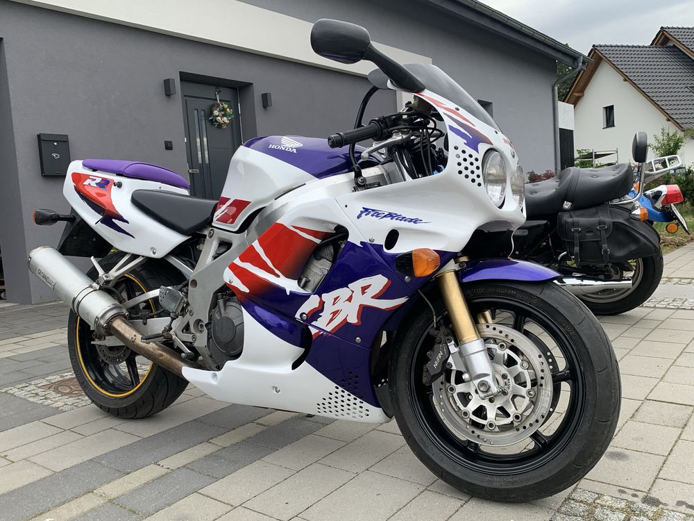 Honda CBR 900 SC28 FireBlade 94 zarej. zamiana BSA Royal Enfield z ‘50