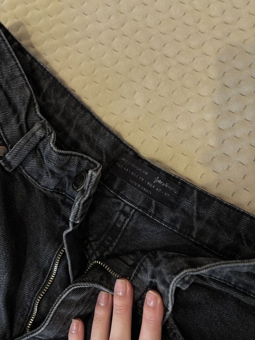 Джинсы stradivarius. Стан нових. Розмір м.