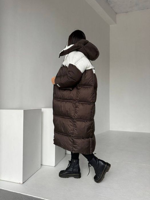 Зимовий жіночій пуховик