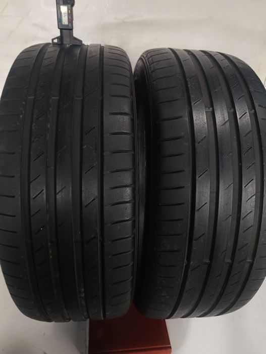 Dwie używane opony Kumho Ecesta 225/45/19 lato