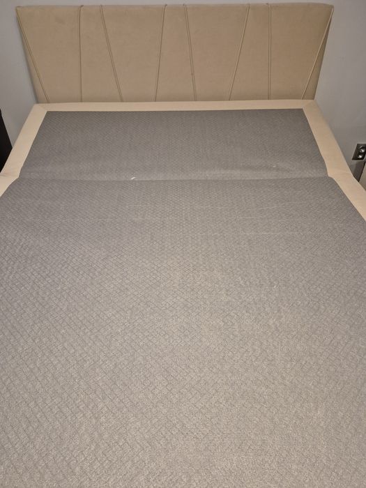 Łóżko sypialniane