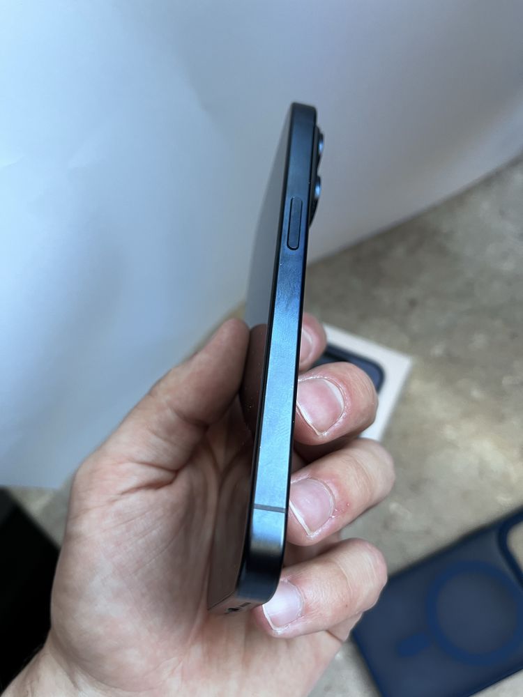 Iphone 15 Pro 128 GB Idealny stan
