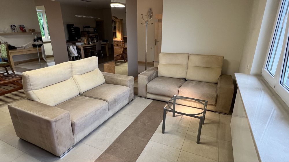 Dwie kanapy włoskie