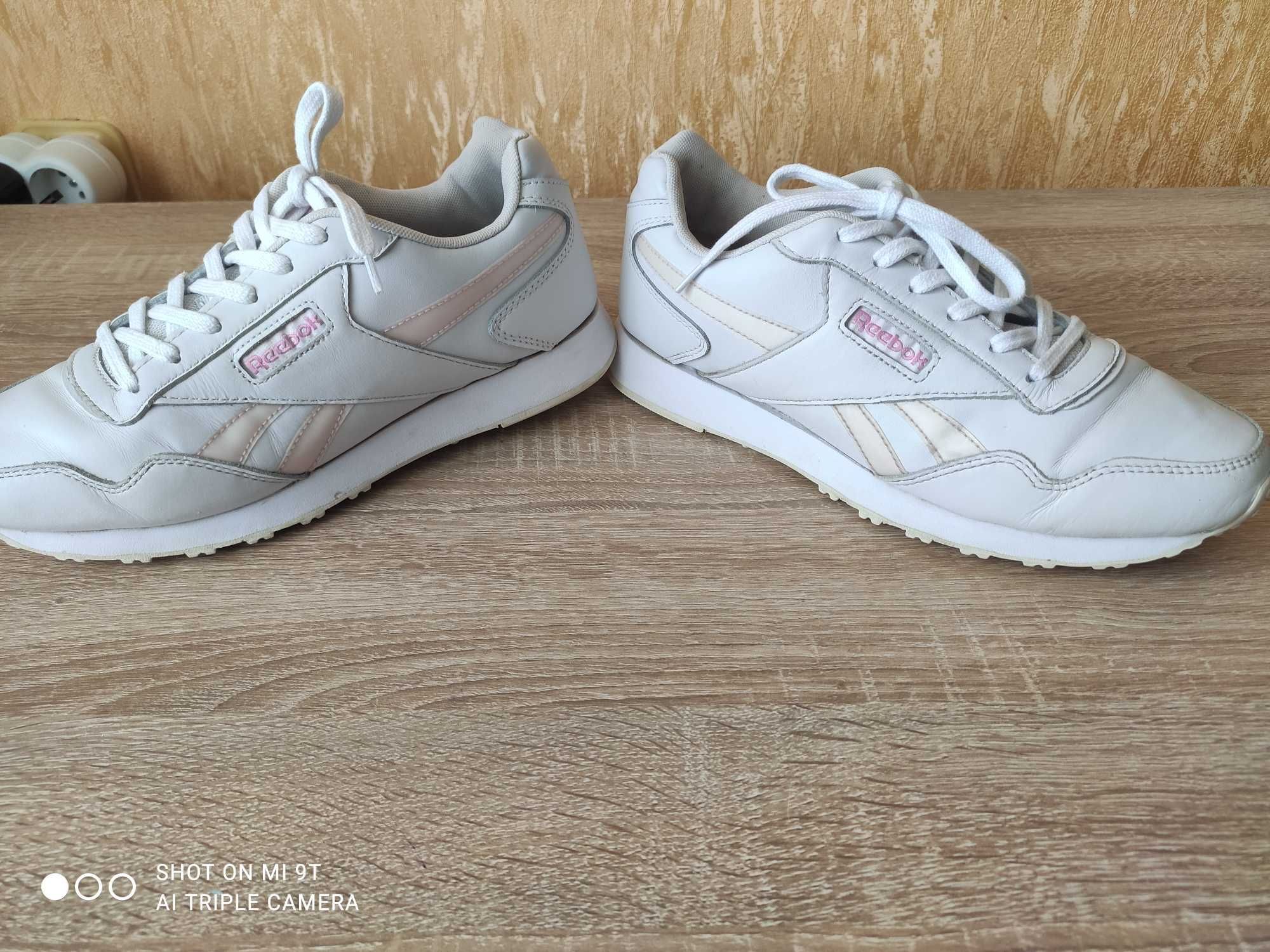 Кроссовки Reebok р. 9 USA