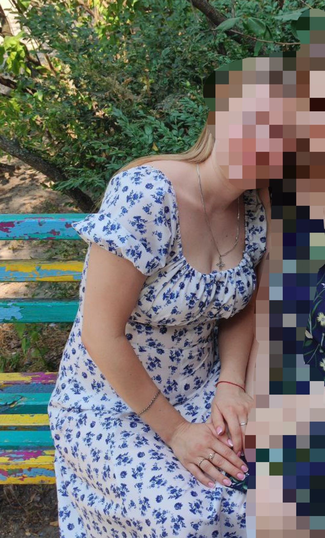 Сукня літня з розрізом