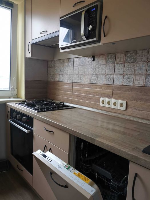 Оренда 2-кімн. квартири пров. Поліський метро Червоний Хутір