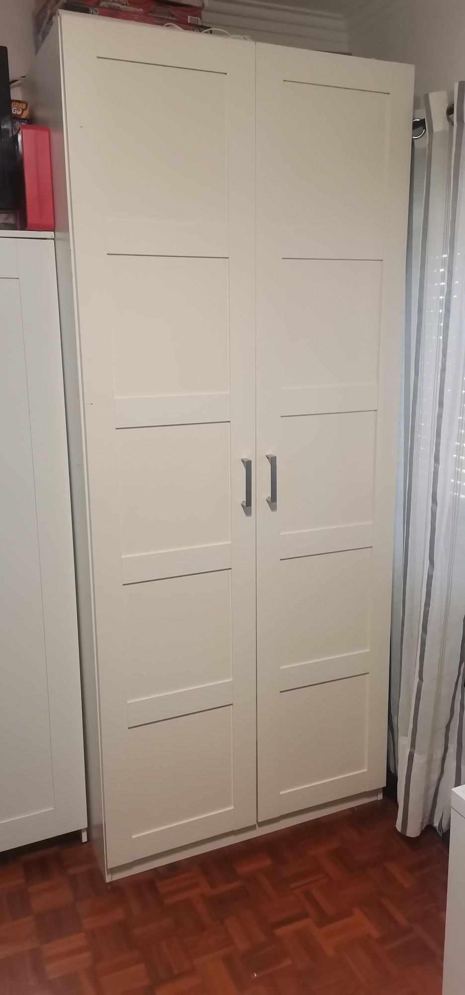 Vendo 2 roupeiros em conjunto ou separado