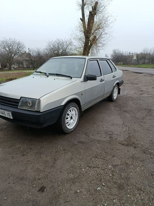 Продам ваз 21099