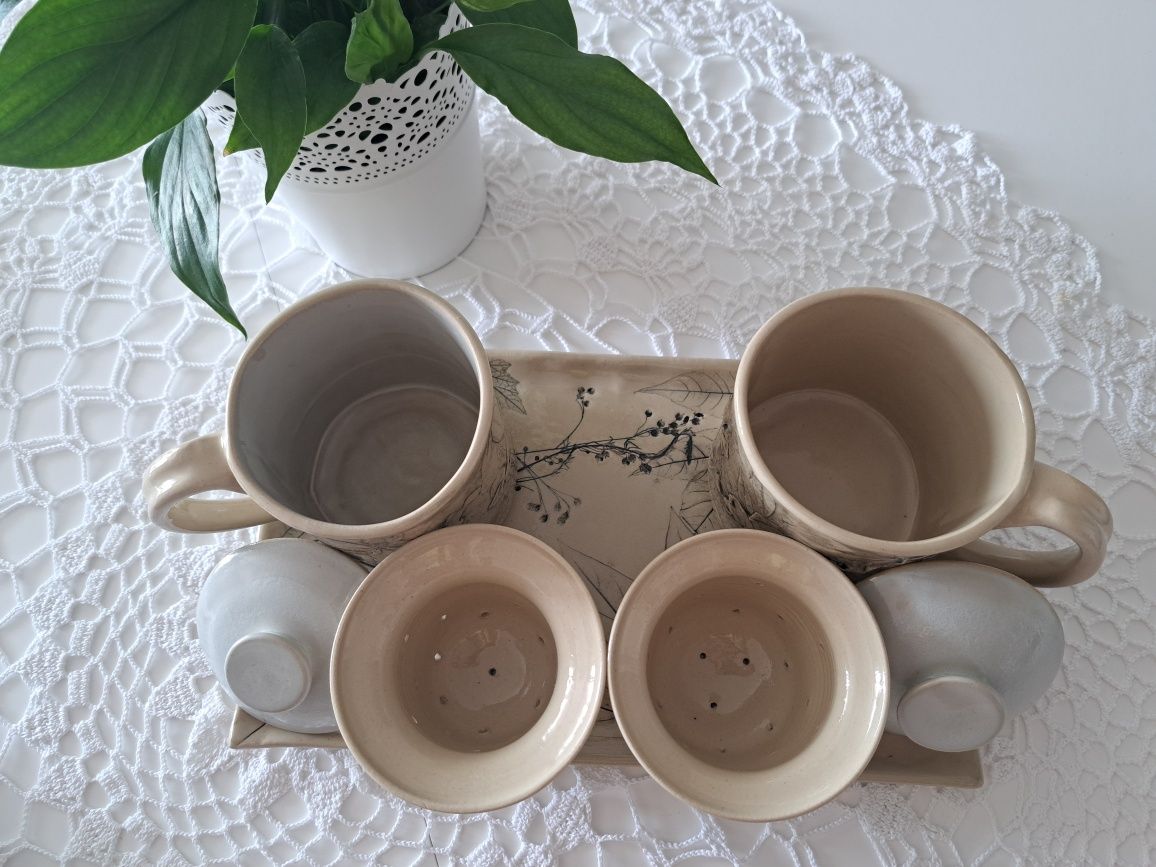 Zestaw kubków ceramicznych z talerzem (handmade)